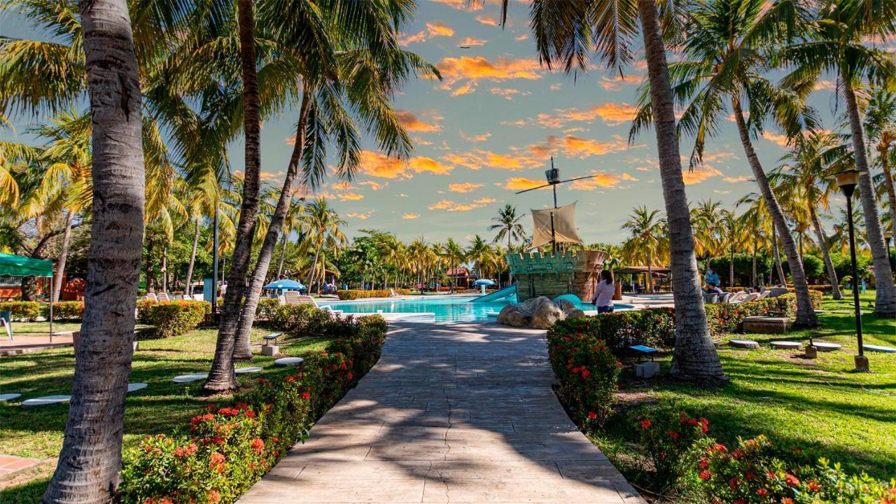 Las Veraneras Villas & Resort Acajutla Exteriér fotografie